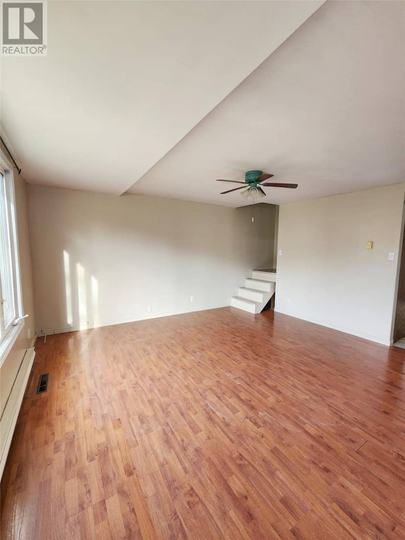 211 Main Street — photo 10 of 27