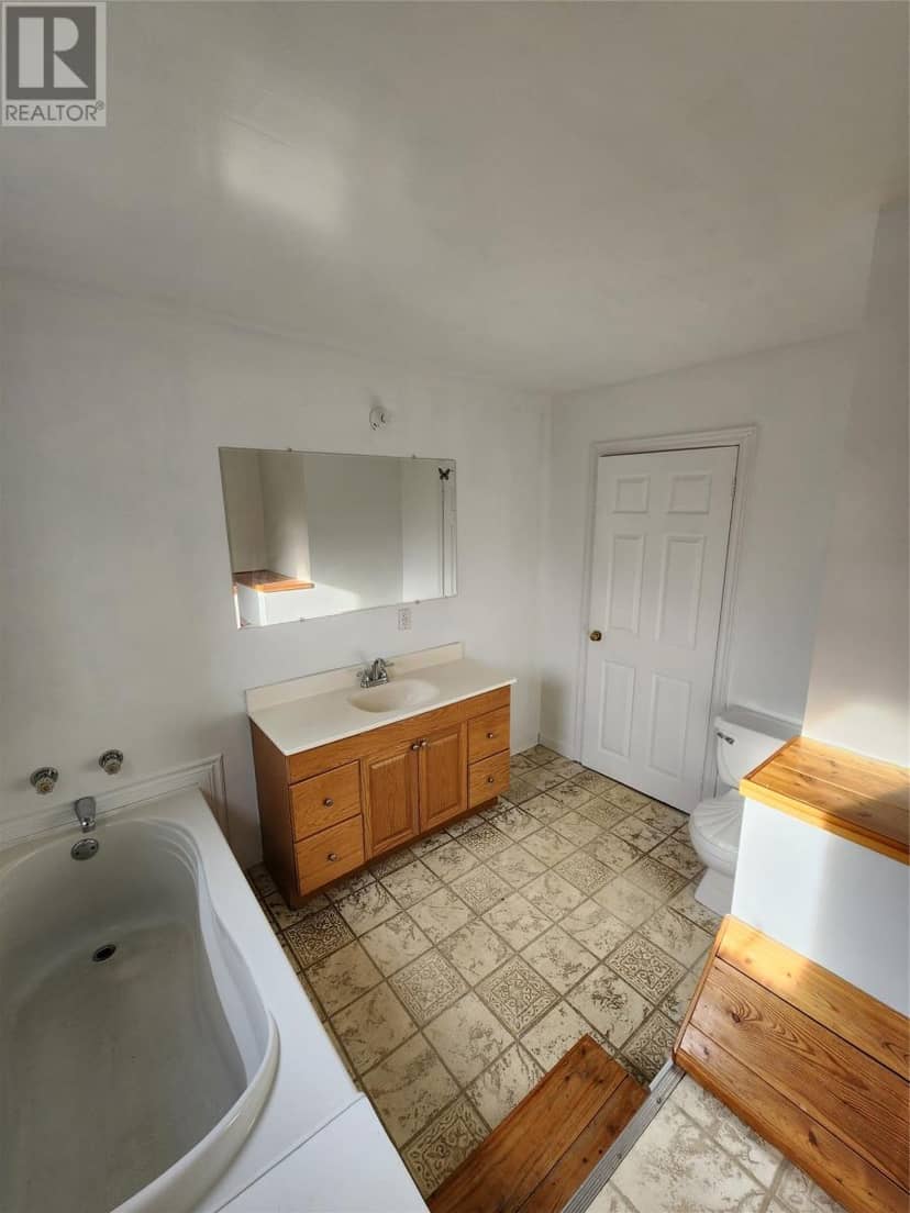 211 Main Street — photo 13 of 27