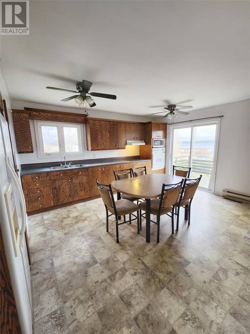 211 Main Street — photo 5 of 27