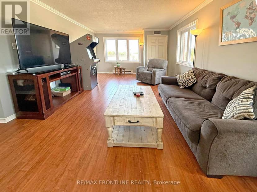 Unit #302 - 10 Armstrong Drive — photo 5 of 12