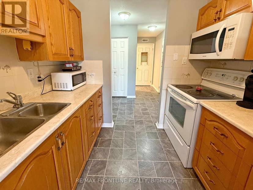 Unit #302 - 10 Armstrong Drive — photo 6 of 12