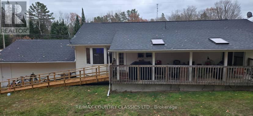 29819 28 Highway — photo 2 of 16