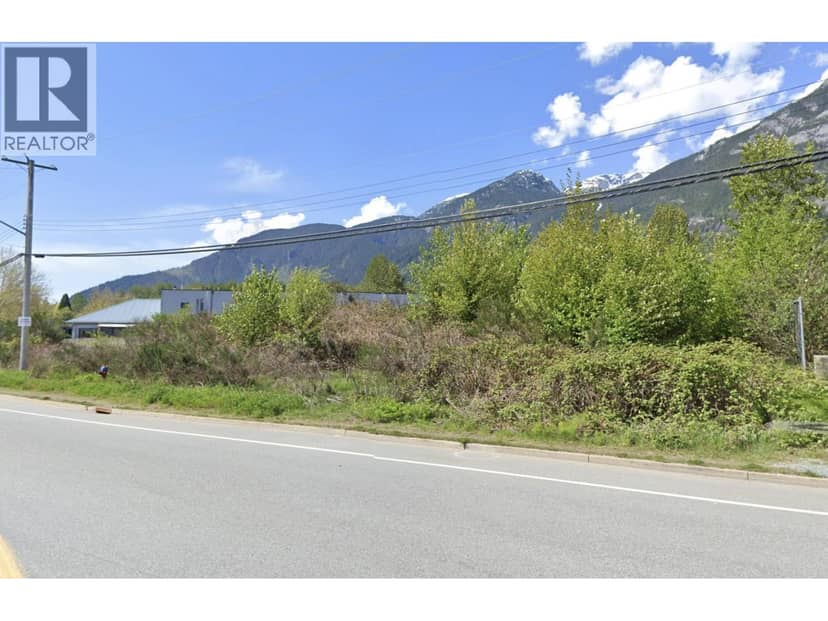 38931 QUEENS WAY, Squamish, photo 2