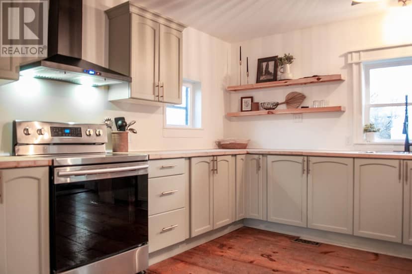 22 Richmond Street — photo 11 of 40