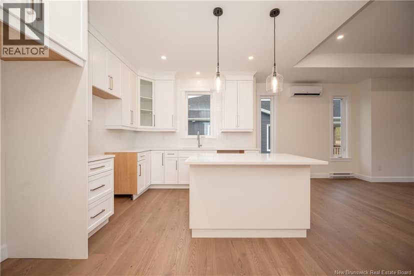 552 Royal Oaks Boulevard — photo 16 of 40