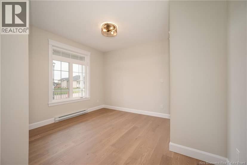 552 Royal Oaks Boulevard — photo 6 of 40