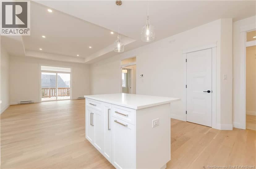 546 Royal Oaks Boulevard — photo 19 of 39