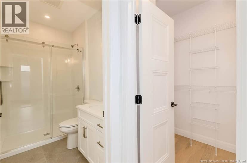 546 Royal Oaks Boulevard — photo 38 of 39