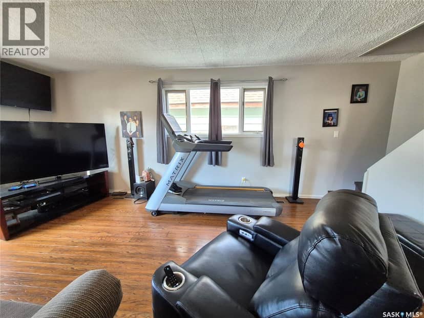 515 Beckwell AVENUE — photo 15 of 40
