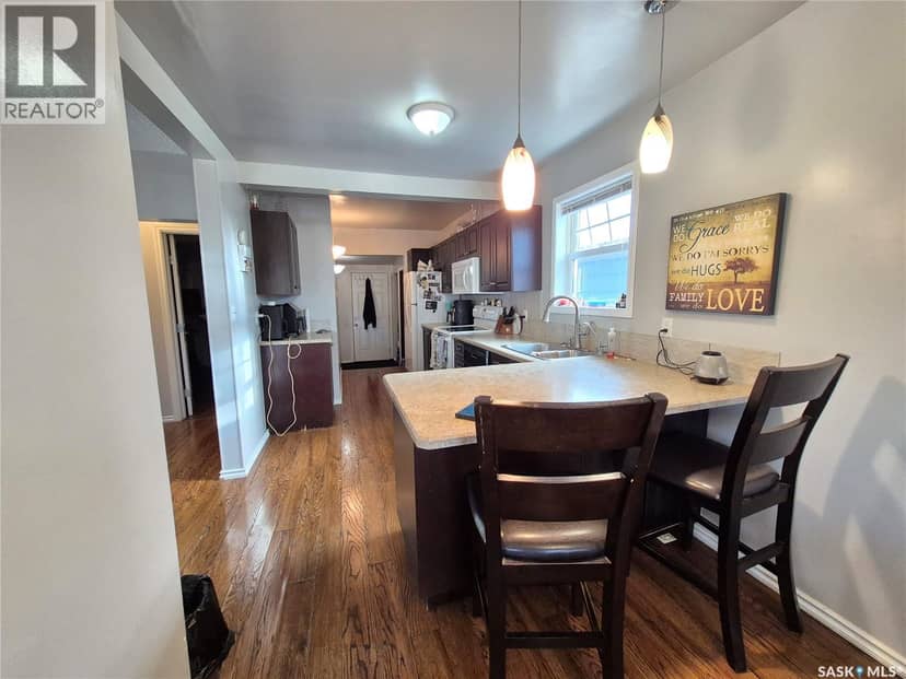 515 Beckwell AVENUE, Radville, photo 4