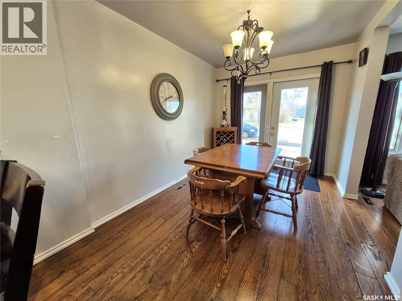 515 Beckwell AVENUE, Radville, photo 6