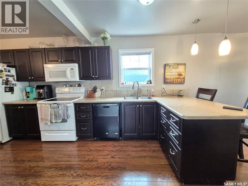 515 Beckwell AVENUE — photo 9 of 40