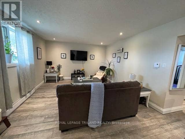 221 Highview Drive — photo 21 of 40