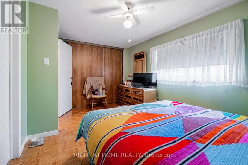 4278 Sawmill Valley Drive — photo 27 of 40