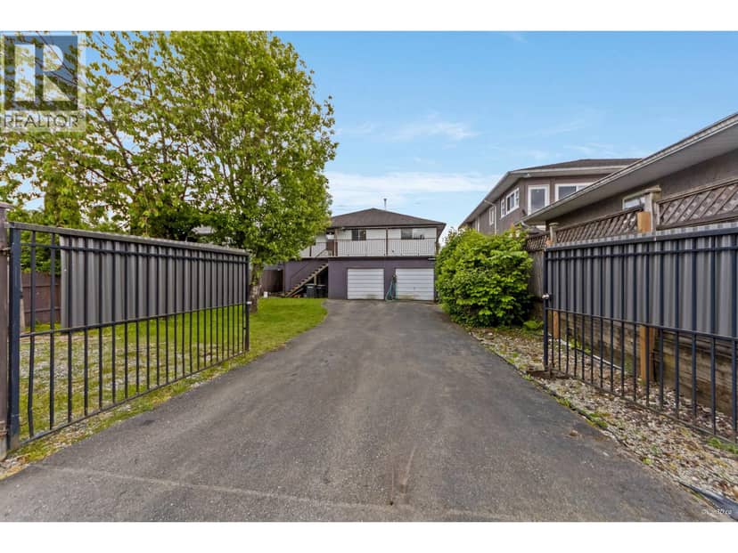7769 10TH AVENUE, Burnaby, photo 3