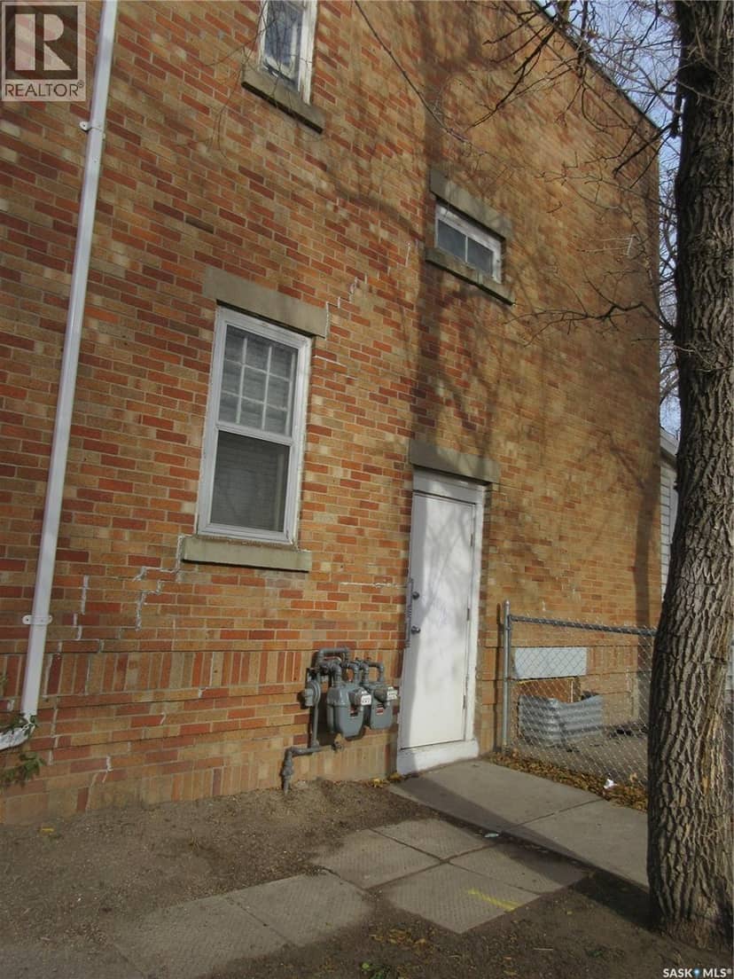 1878-1880 Ottawa STREET — photo 3 of 24