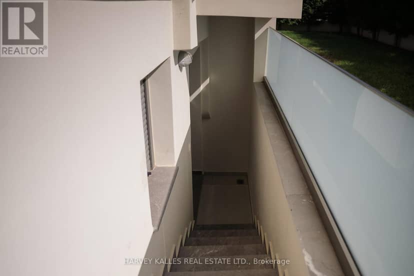 Villa 4 Imion Street — photo 33 of 40