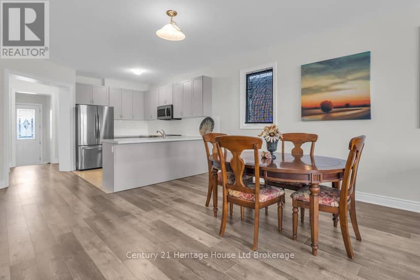 30 Seaton Crescent — photo 14 of 27