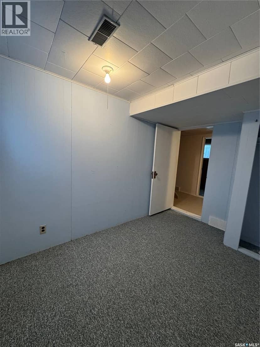 719 Donald STREET — photo 20 of 39