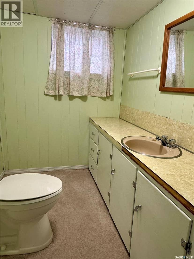 719 Donald STREET — photo 29 of 39
