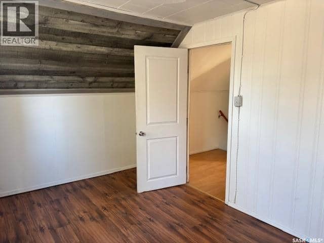 134 2nd AVENUE W — photo 16 of 22