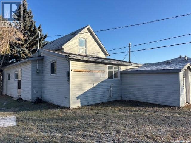 134 2nd AVENUE W — photo 22 of 22