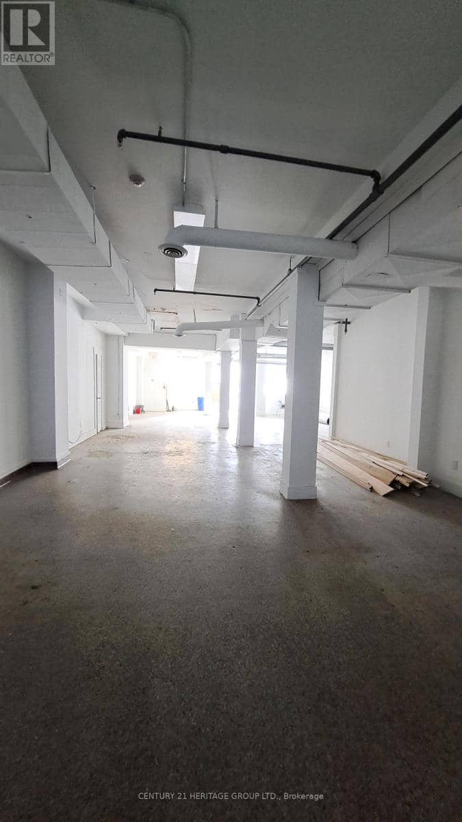 250 Queen Street E — photo 24 of 30