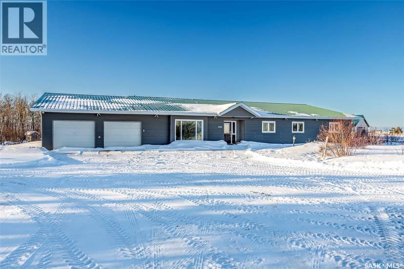 999 Melfort STREET W — photo 2 of 25