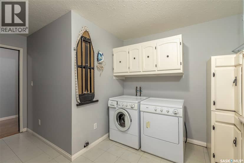 999 Melfort STREET W — photo 21 of 25