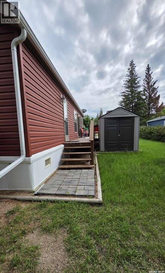 301 Railway STREET — photo 4 of 16