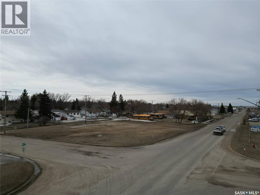 512 1st Avenue E, Assiniboia, photo 4