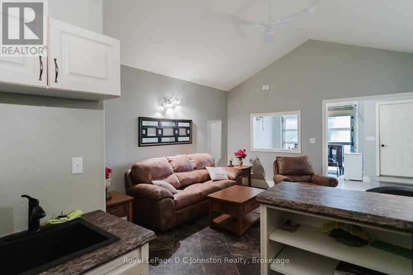 496 Spence Street — photo 32 of 40