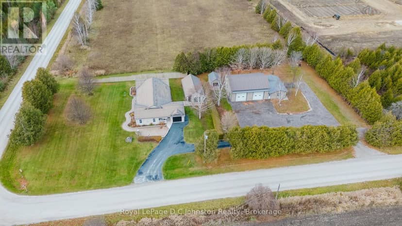 496 Spence Street — photo 5 of 40