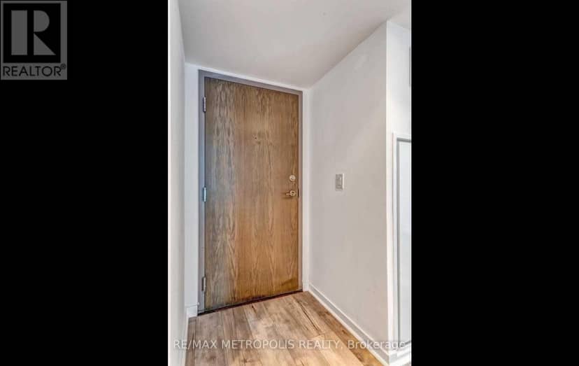 712E - 36 Lisgar Street — photo 4 of 25