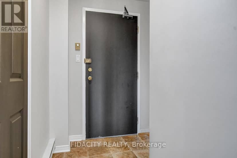 309 - 1490 Heron Road — photo 4 of 20