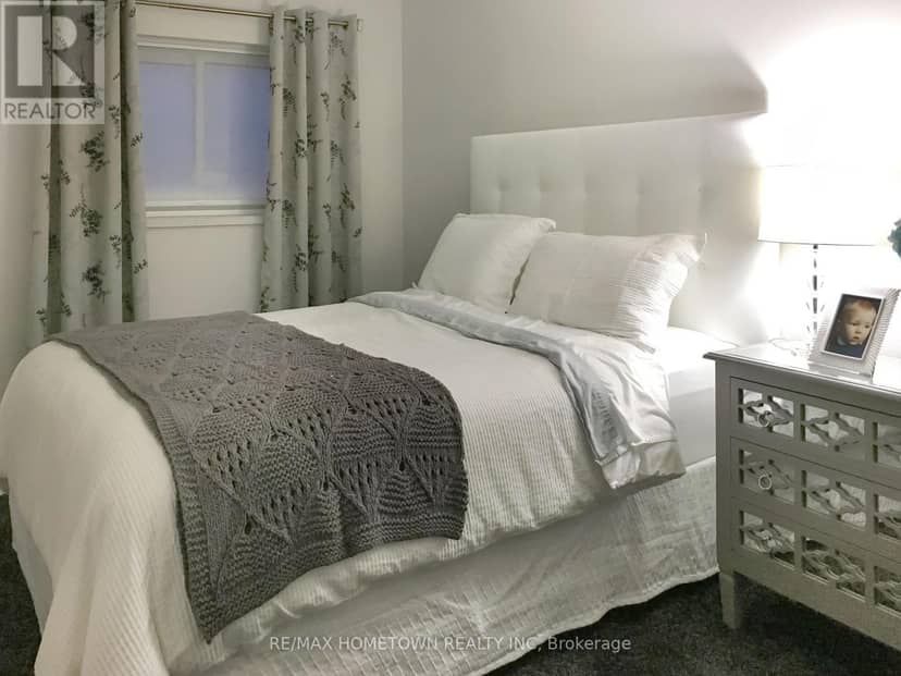 309 - 235 Water Street — photo 14 of 20