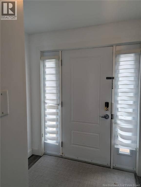 135 Waterloo Street — photo 5 of 25