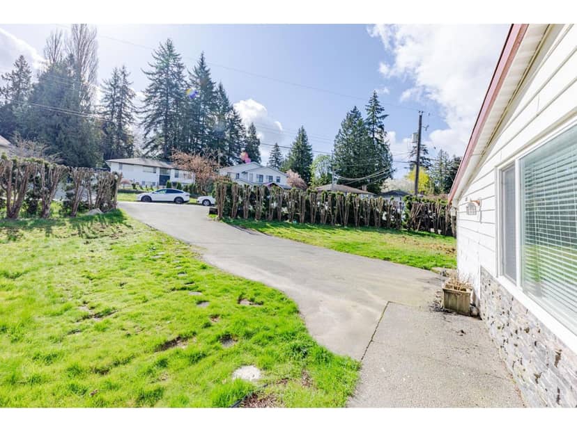 11411 LOUGHREN DRIVE, Surrey, photo 4