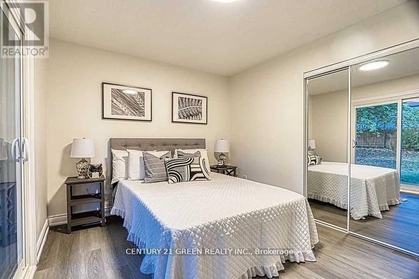 164 Gardiner Drive — photo 12 of 40