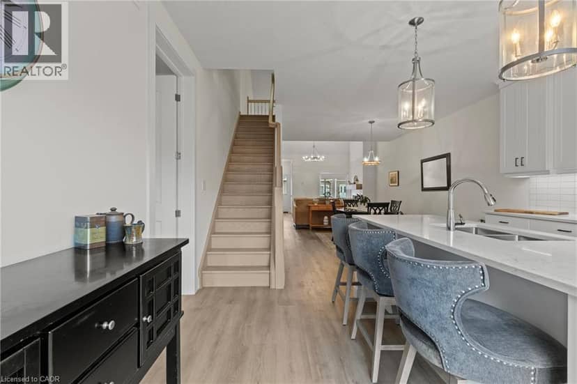 744 NELSON Street W Unit# 31 — photo 20 of 40