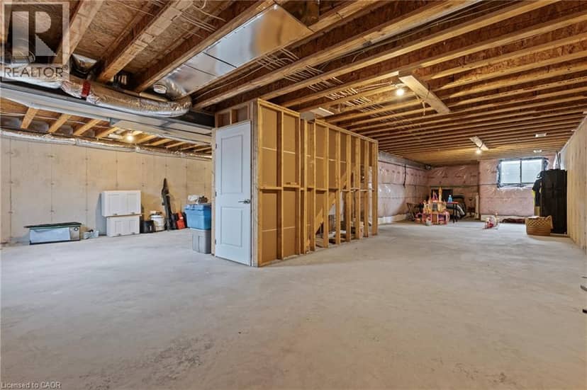 744 NELSON Street W Unit# 31 — photo 33 of 40
