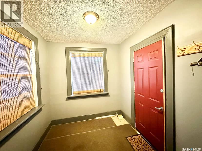 1341 105th STREET, North Battleford, photo 3