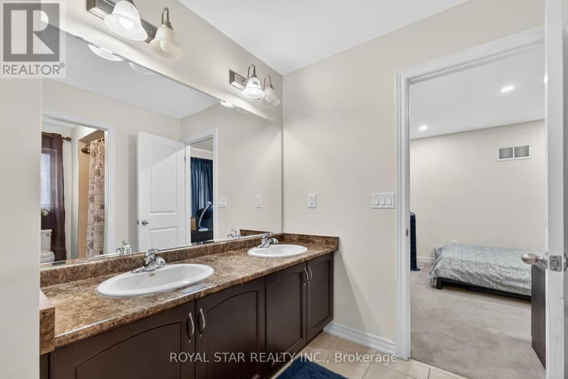 61 Aldersgate Drive — photo 37 of 40