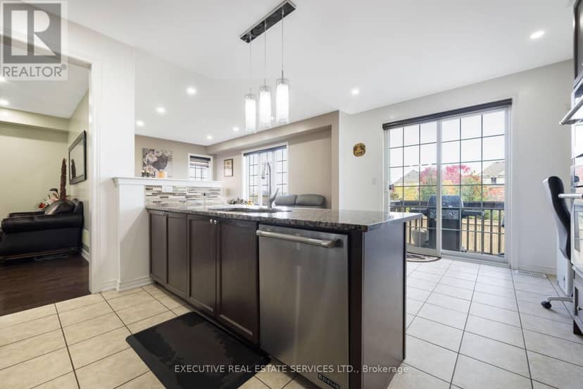 37 Ross Drive — photo 17 of 40