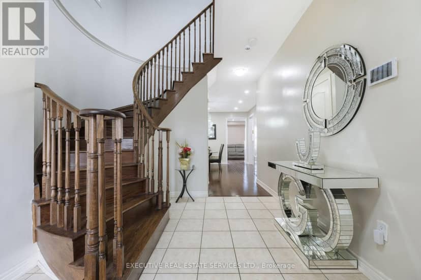 37 Ross Drive — photo 7 of 40