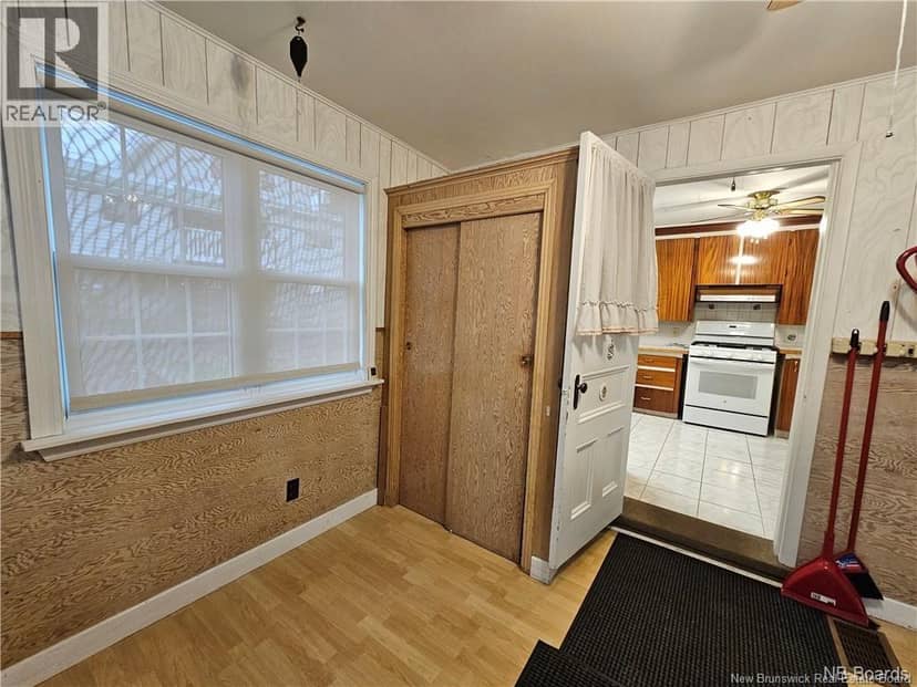 258 Main Street — photo 11 of 40