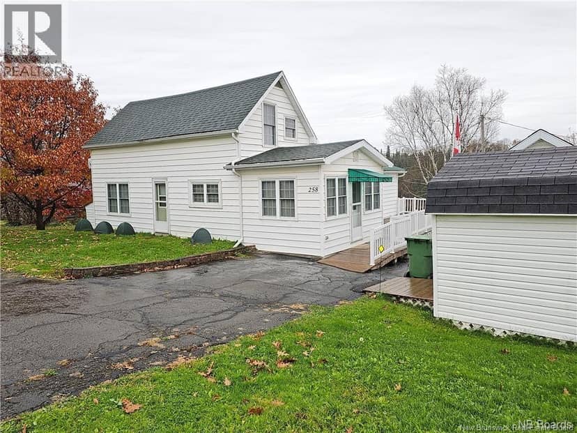 258 Main Street, Plaster Rock, photo 2