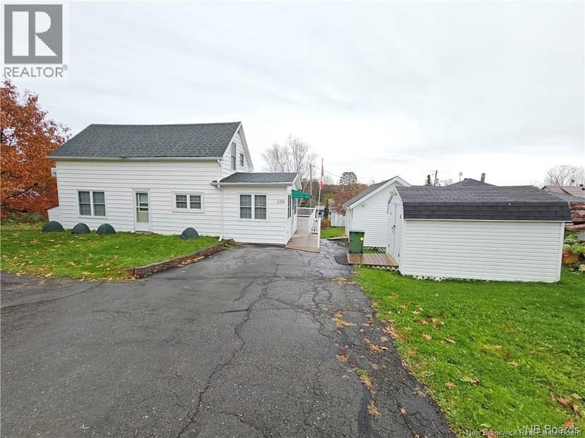 258 Main Street, Plaster Rock, photo 3