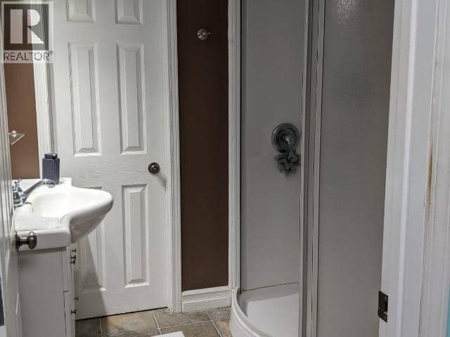 148 & 150 Dawson Drive — photo 17 of 37