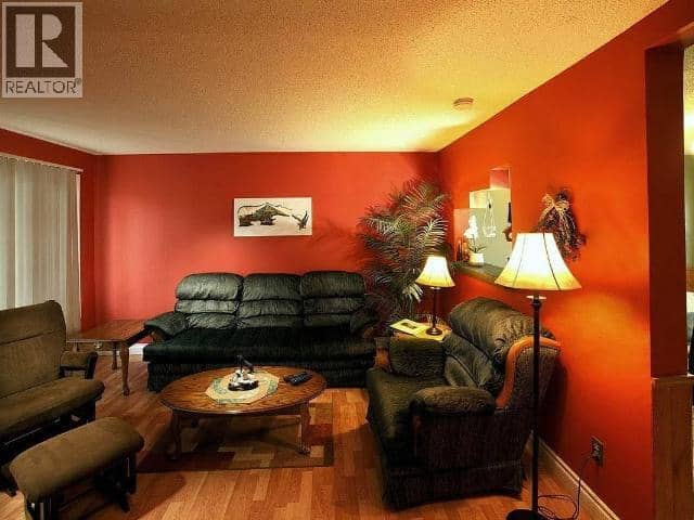148 & 150 Dawson Drive — photo 20 of 37